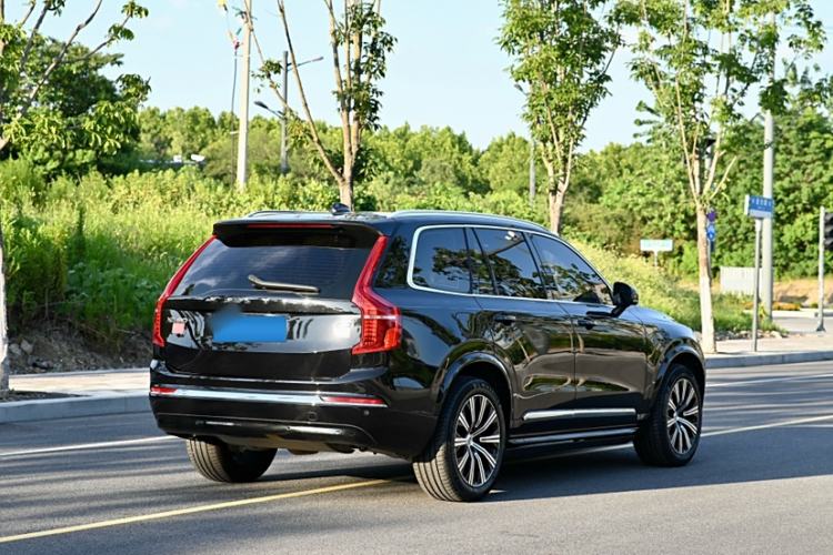 Used Volvo XC90 2024 B5 SmartDrive Luxury Edition 5 Seats Exterior 5