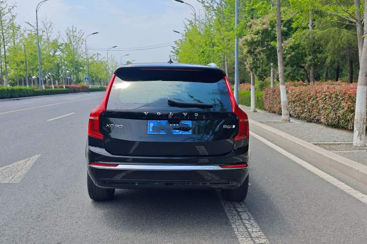 Used Volvo XC90 2024 B5 SmartDrive Luxury Edition 5 Seats Exterior 8