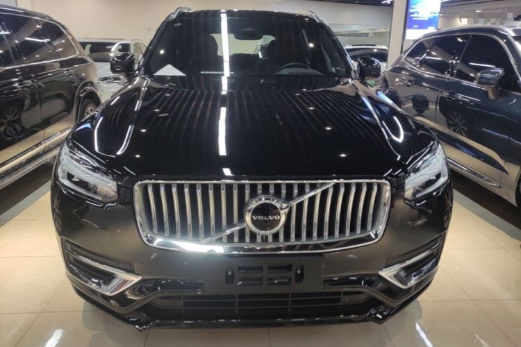 Used Volvo XC90 2024 B5 SmartDrive Luxury Edition 5 Seats Front