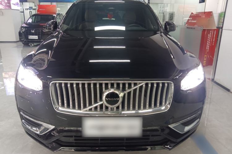 Used Volvo XC90 2024 B5 SmartDrive Luxury Edition 5 Seats Front