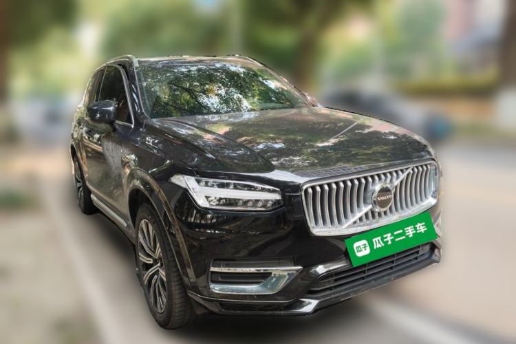 Used Volvo XC90 2024 B6 Zhiyi Luxury 7-Seater Front Right 45 Deg