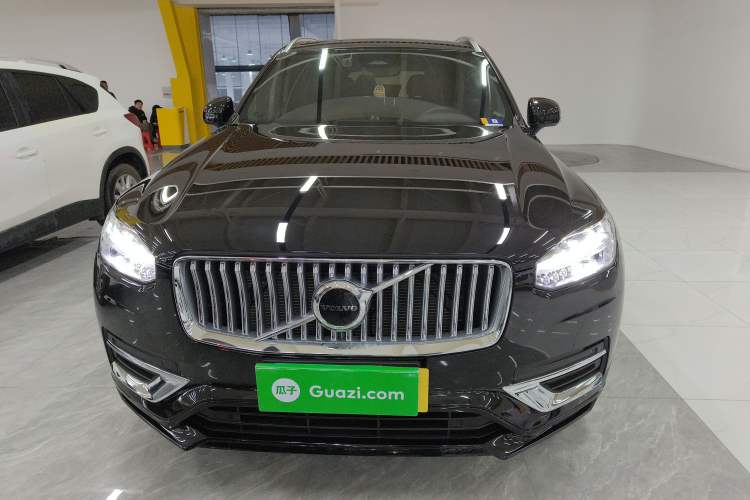 Used Volvo XC90 2024 B5 SmartDrive Luxury Edition 7-Seater Front