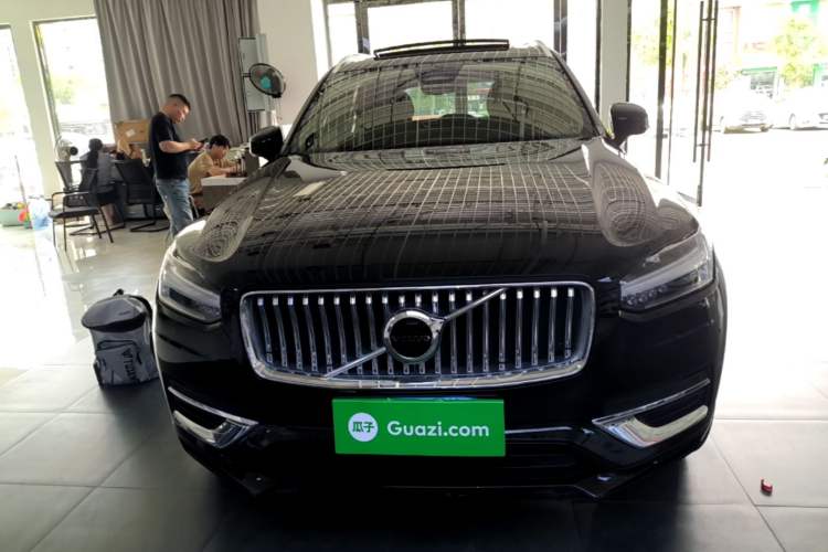 Used Volvo XC90 2024 B5 SmartDrive Luxury Edition 7-Seater Front