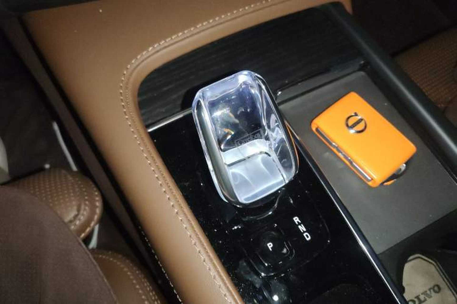 Used Volvo XC90 2024 B6 Zhiya Luxury 7-Seater Gear Lever