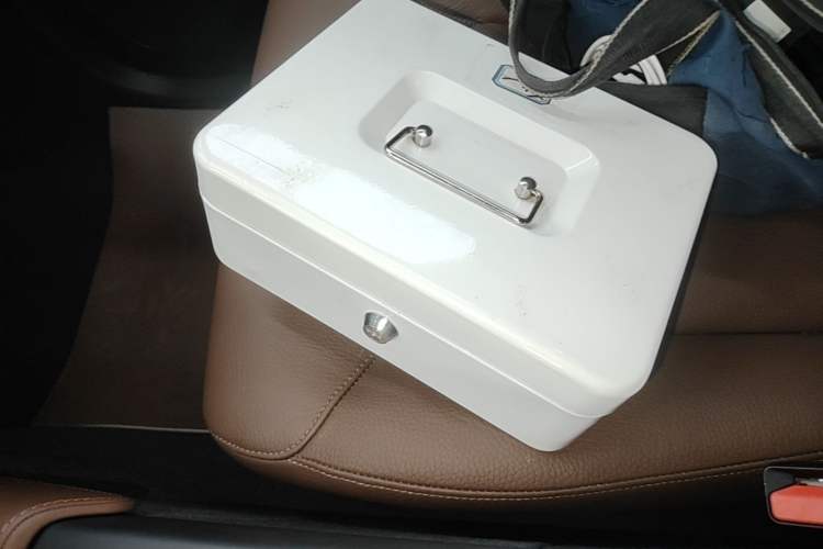 Used Volvo XC90 2024 B6 Zhiyi Luxury 7-Seater Interior 1