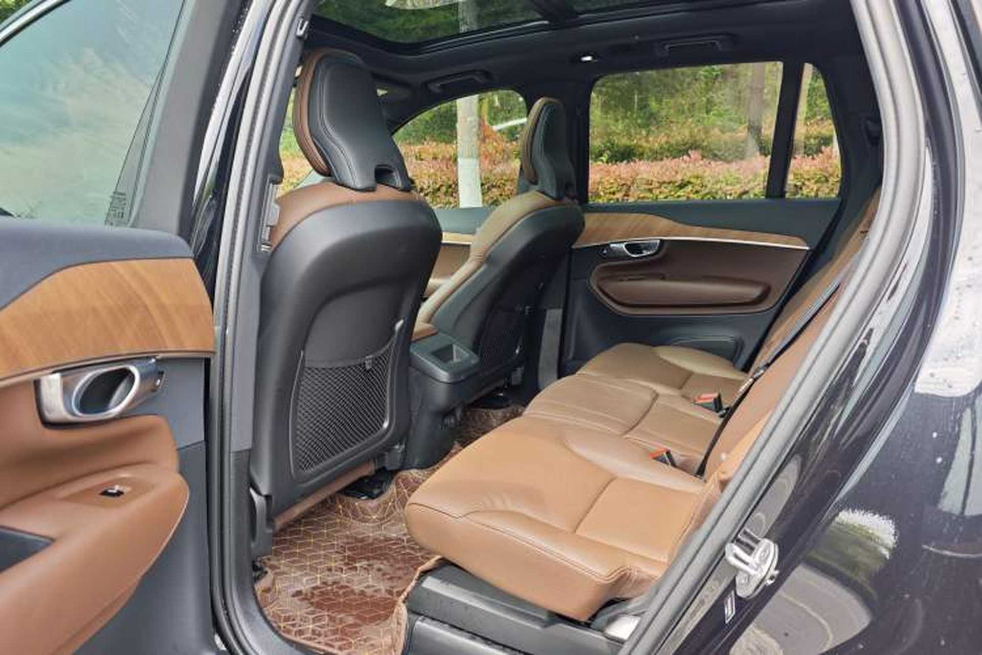 Used Volvo XC90 2024 B5 SmartDrive Luxury Edition 5 Seats Interior 2