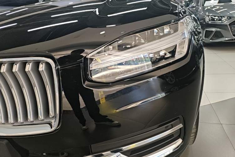 Used Volvo XC90 2024 B5 SmartDrive Luxury Edition 7-Seater Left Front Headlight