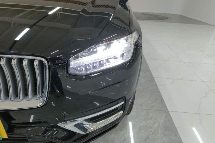 Used Volvo XC90 2024 B5 SmartDrive Luxury Edition 7-Seater Left Front Headlight