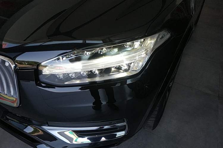 Used Volvo XC90 2024 B6 Zhiyi Luxury 7-Seater Left Front Headlight