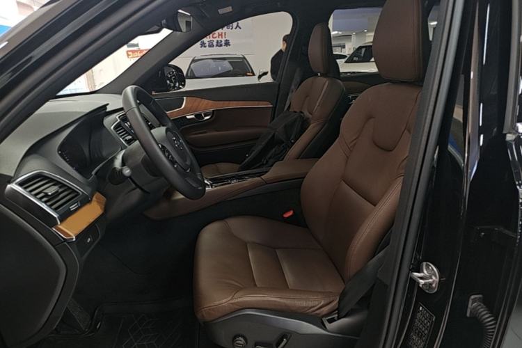 Used Volvo XC90 2024 B5 SmartDrive Luxury Edition 7-Seater Left Front Seat