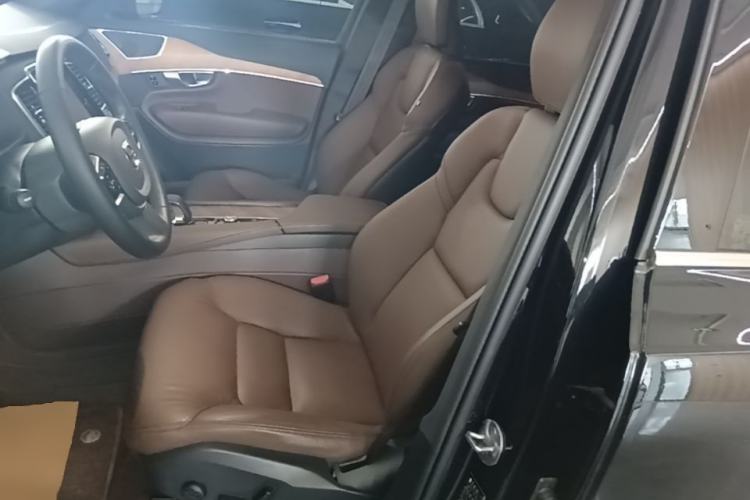 Used Volvo XC90 2024 B6 Zhiyi Luxury 7-Seater Left Front Seat