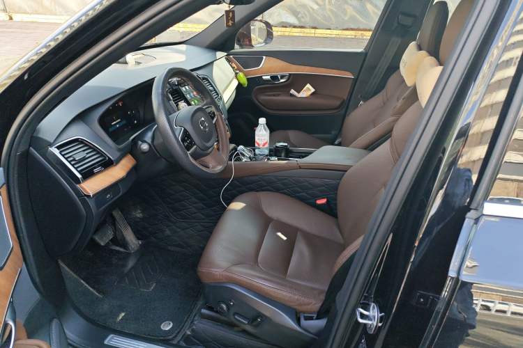 Used Volvo XC90 2024 B6 Zhiyi Luxury 7-Seater Left Front Seat