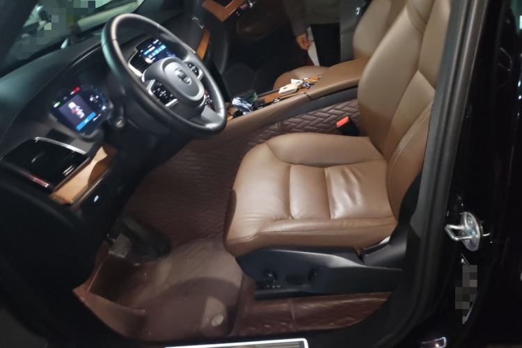 Used Volvo XC90 2024 B6 Zhiyi Luxury 7-Seater Left Front Seat