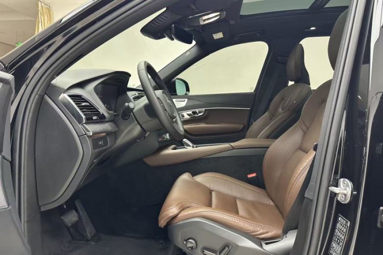 Used Volvo XC90 2024 B6 Zhiya Luxury 7-Seater Left Front Seat