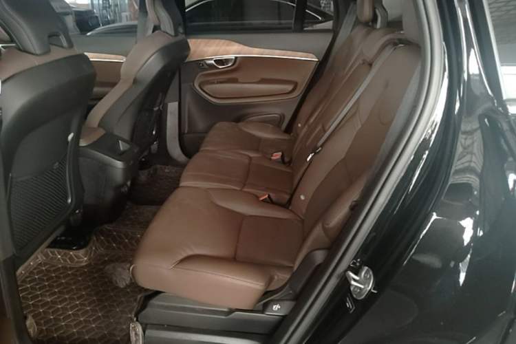 Used Volvo XC90 2024 B5 SmartDrive Luxury Edition 5 Seats Left Rear Seat