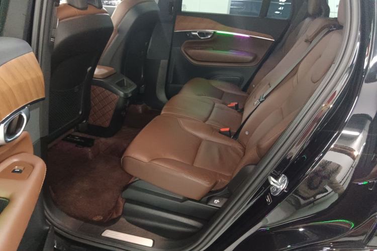 Used Volvo XC90 2024 B5 SmartDrive Luxury Edition 5 Seats Left Rear Seat