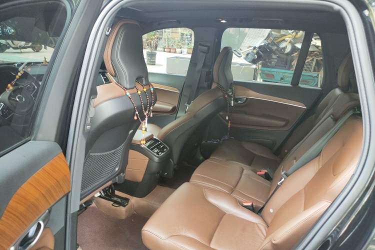 Used Volvo XC90 2024 B5 SmartDrive Luxury Edition 7-Seater Left Rear Seat