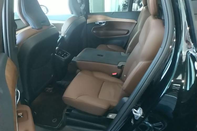 Used Volvo XC90 2024 B6 Zhiyi Luxury 7-Seater Left Rear Seat