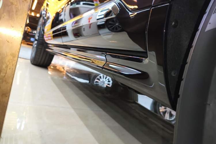Used Volvo XC90 2024 B6 Zhiyi Luxury 7-Seater Left Side Sill