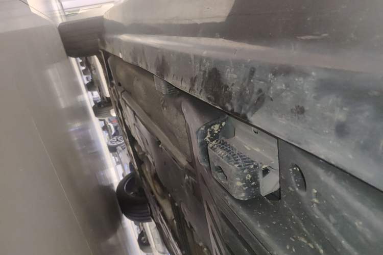 Used Volvo XC90 2024 B6 Zhiyi Luxury 7-Seater Left Side Sill