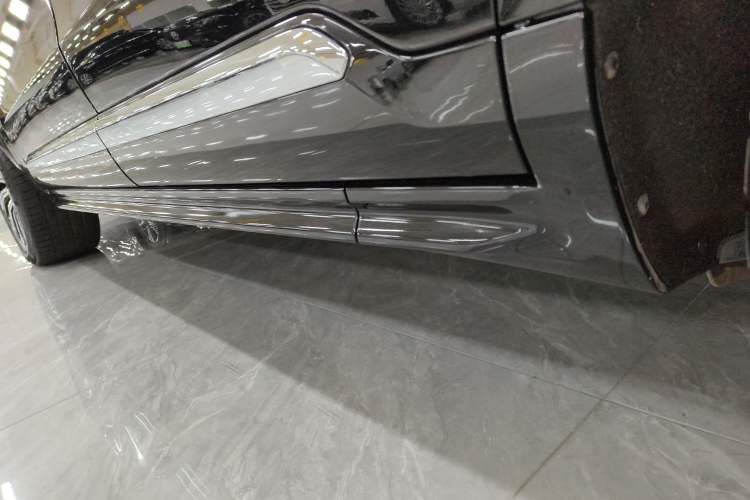 Used Volvo XC90 2024 B5 SmartDrive Luxury Edition 7-Seater Left Side Sill