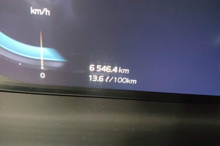 Used Volvo XC90 2024 B6 Zhiyi Luxury 7-Seater Odometer Close Up