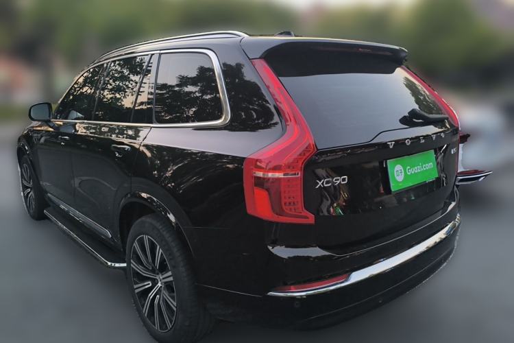Used Volvo XC90 2024 B5 SmartDrive Luxury Edition 5 Seats Rear Left 45 Deg
