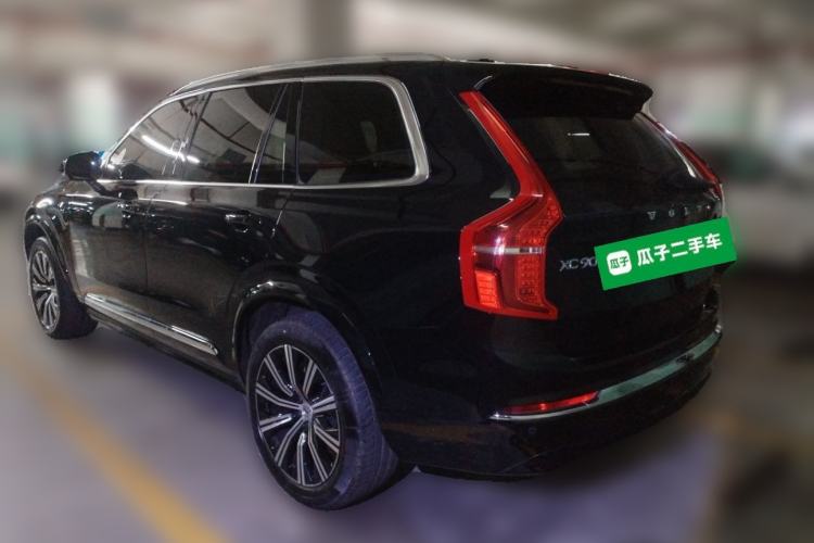 Used Volvo XC90 2024 B5 SmartDrive Luxury Edition 7-Seater Rear Left 45 Deg