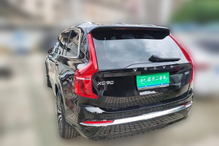 Used Volvo XC90 2024 B5 SmartDrive Luxury Edition 5 Seats Rear Left 45 Deg