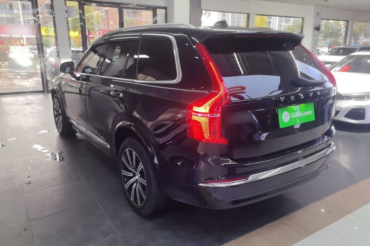Used Volvo XC90 2024 B5 SmartDrive Luxury Edition 5 Seats Rear Left 45 Deg