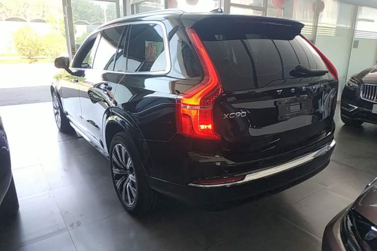 Used Volvo XC90 2024 B6 Zhiyi Luxury 7-Seater Rear Left 45 Deg
