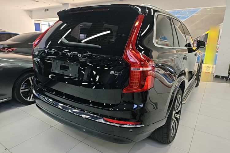 Used Volvo XC90 2024 B5 SmartDrive Luxury Edition 7-Seater Rear Right 45 Deg