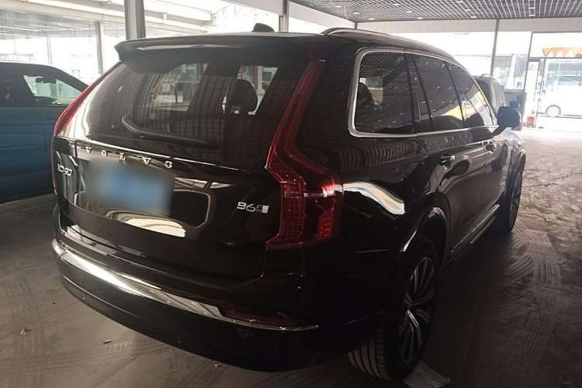 Used Volvo XC90 2024 B5 SmartDrive Luxury Edition 5 Seats Rear Right 45 Deg