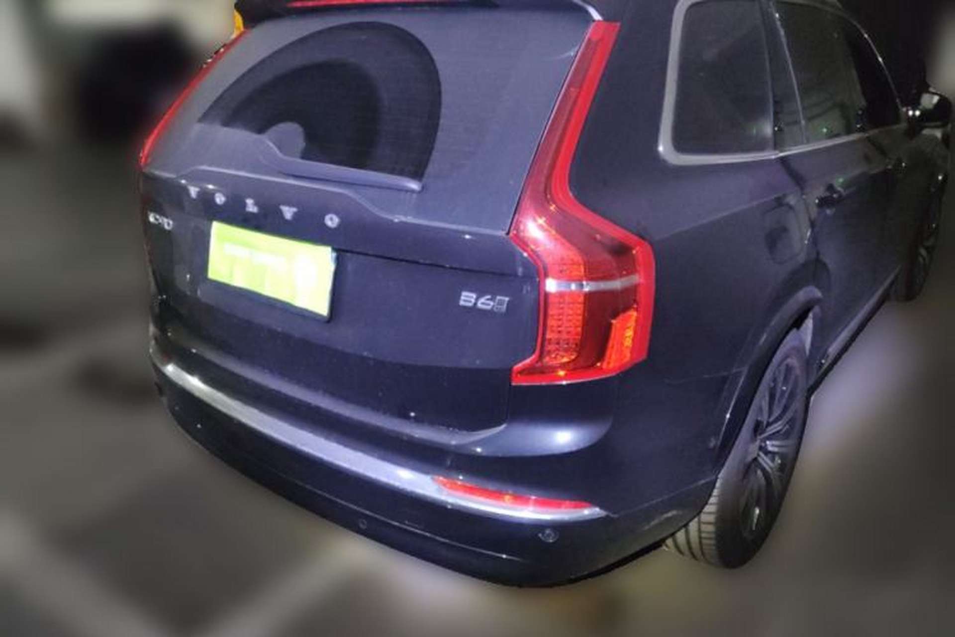 Used Volvo XC90 2024 B6 Zhiya Luxury 7-Seater Rear Right 45 Deg