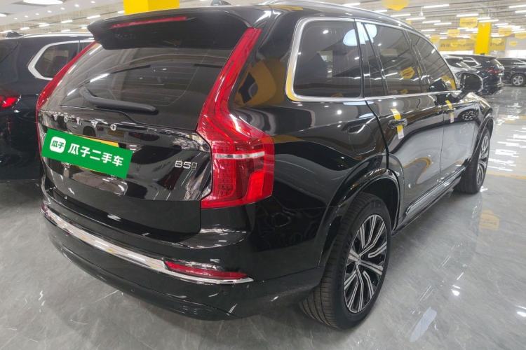 Used Volvo XC90 2024 B5 SmartDrive Luxury Edition 5 Seats Rear Right 45 Deg