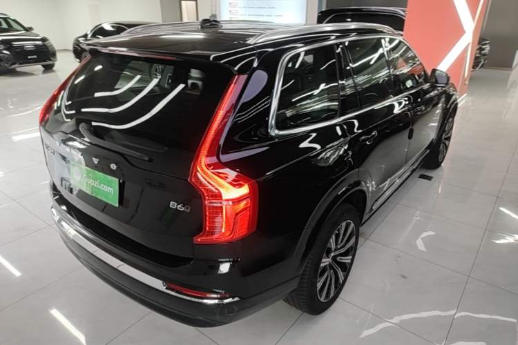 Used Volvo XC90 2024 B6 Zhiyi Luxury 7-Seater Rear Right 45 Deg