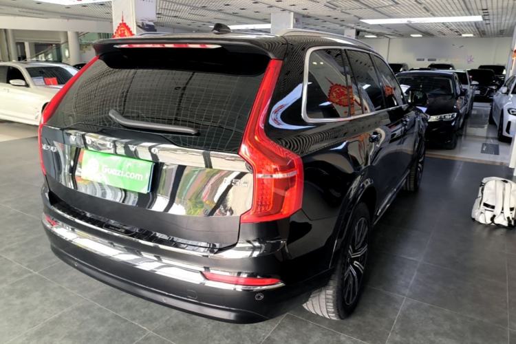Used Volvo XC90 2024 B5 SmartDrive Luxury Edition 7-Seater Rear Right 45 Deg