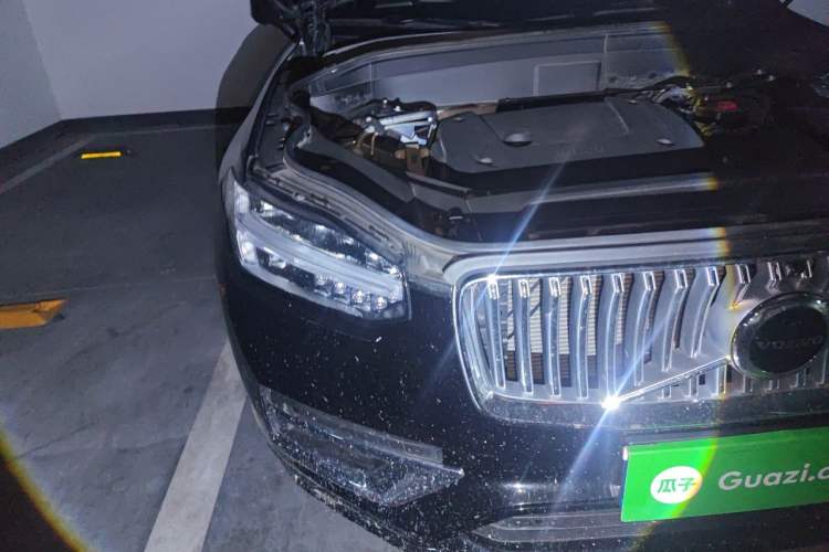 Used Volvo XC90 2024 B6 Zhiyi Luxury 7-Seater Right Front Headlight