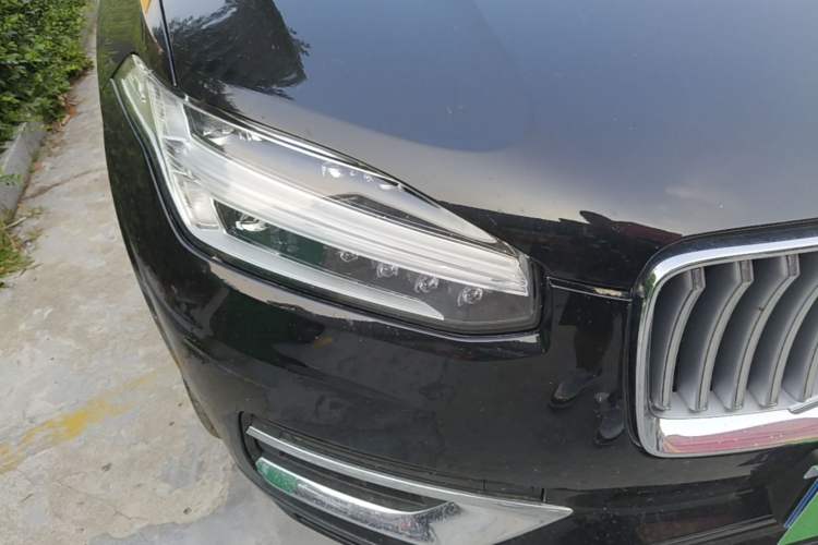 Used Volvo XC90 2024 B6 Zhiyi Luxury 7-Seater Right Front Headlight