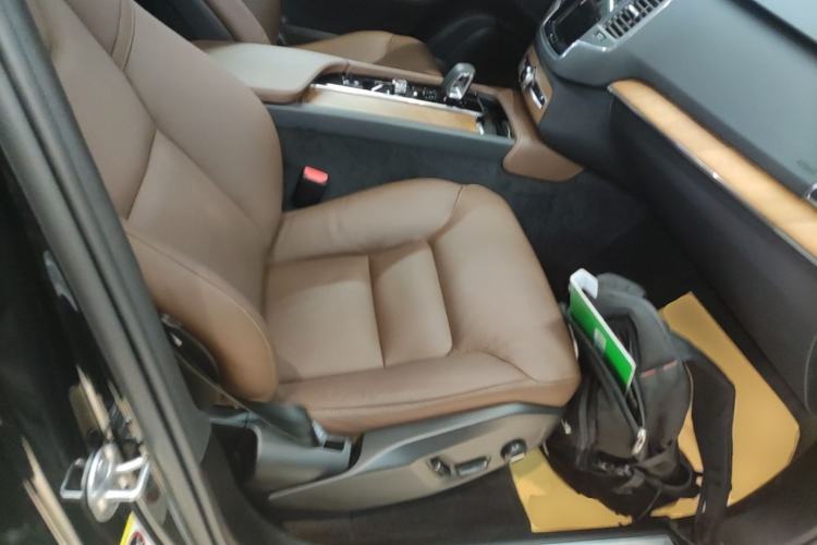 Used Volvo XC90 2024 B5 SmartDrive Luxury Edition 5 Seats Right Front Seat