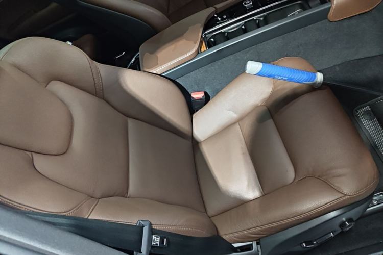 Used Volvo XC90 2024 B6 Zhiyi Luxury 7-Seater Right Front Seat