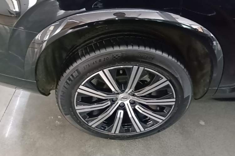 Used Volvo XC90 2024 B6 Zhiyi Luxury 7-Seater Right Rear Wheel Hub