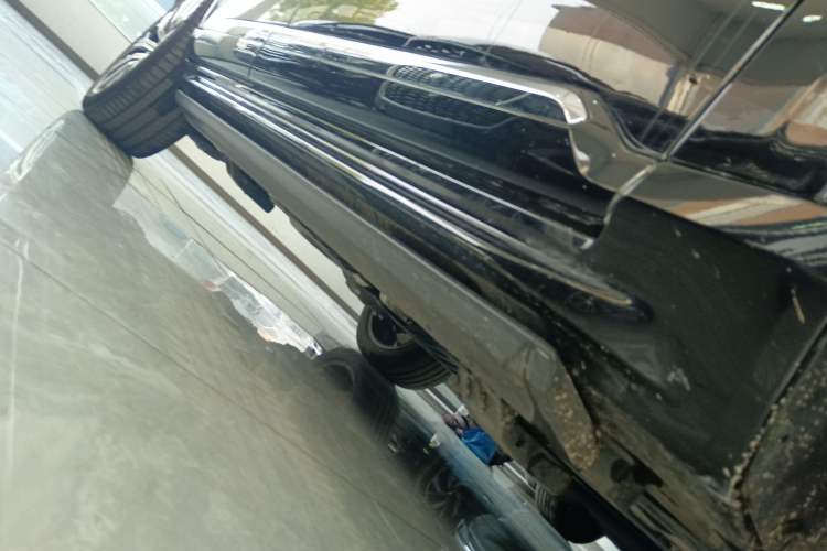 Used Volvo XC90 2024 B6 Zhiya Luxury 7-Seater Right Side Sill