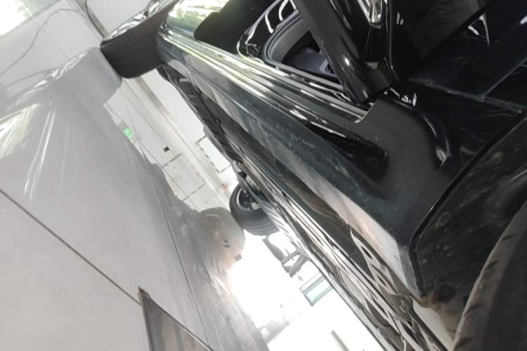 Used Volvo XC90 2024 B6 Zhiyi Luxury 7-Seater Right Side Sill