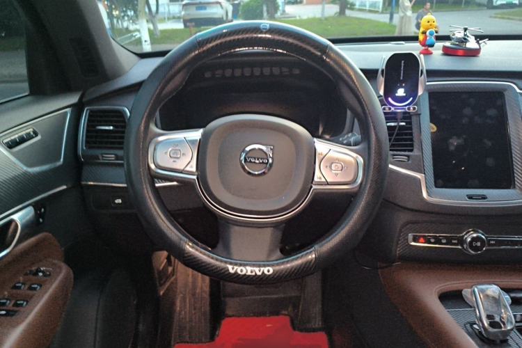 Used Volvo XC90 2024 B5 SmartDrive Luxury Edition 5 Seats Steering Wheel