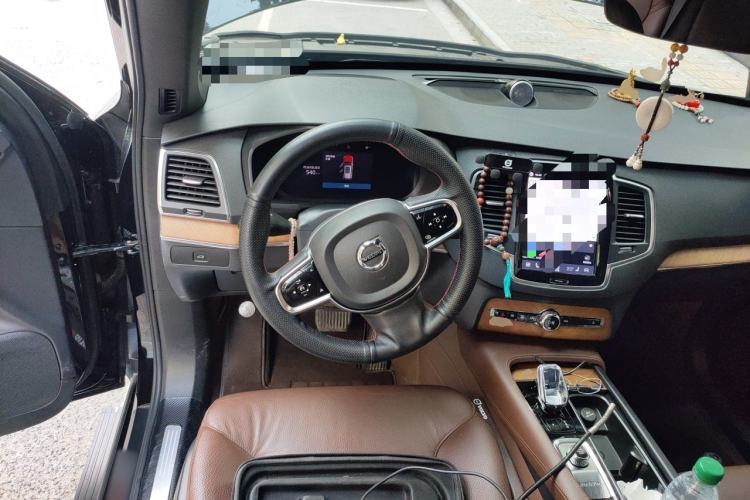 Used Volvo XC90 2024 B5 SmartDrive Luxury Edition 7-Seater Steering Wheel