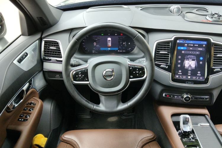 Used Volvo XC90 2024 B6 Zhiya Luxury 7-Seater Steering Wheel