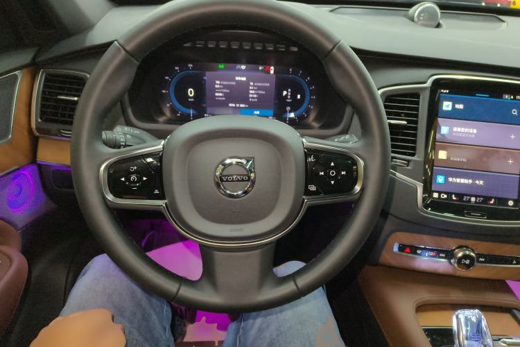 Used Volvo XC90 2024 B5 SmartDrive Luxury Edition 7-Seater Steering Wheel