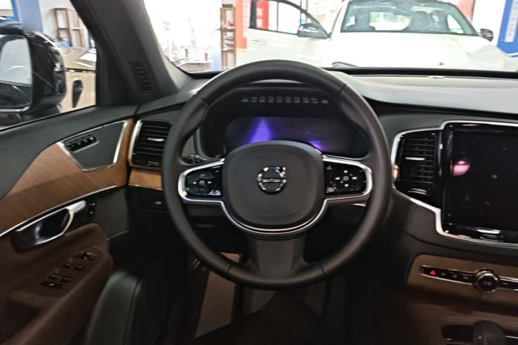 Used Volvo XC90 2024 B6 Zhiyi Luxury 7-Seater Steering Wheel