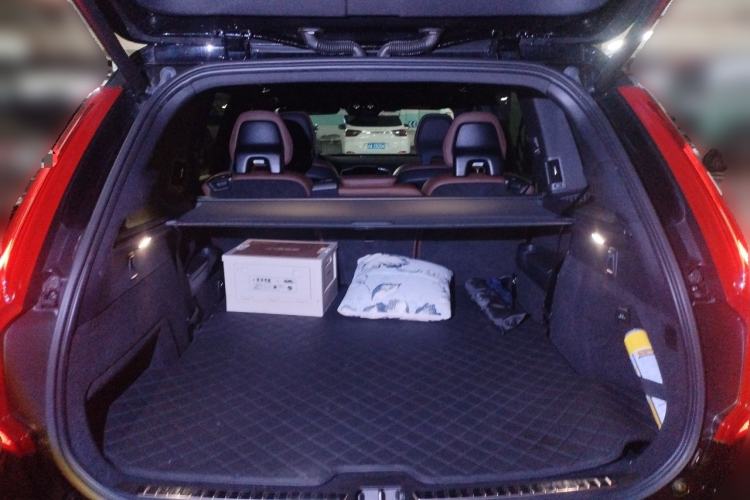 Used Volvo XC90 2024 B5 SmartDrive Luxury Edition 7-Seater Trunk